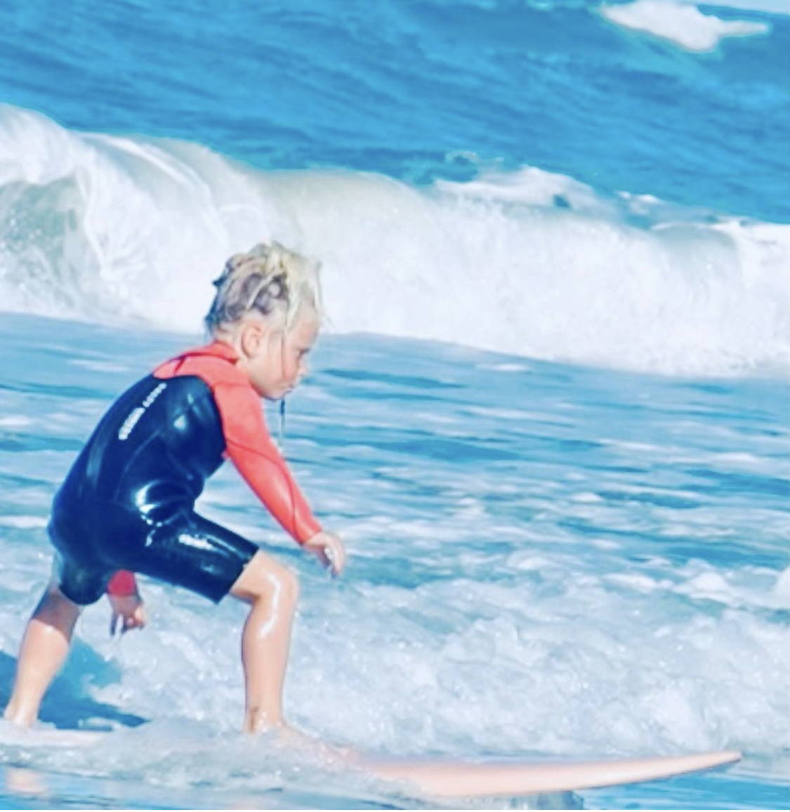 How to Prevent & Heal a Rash From Surfing Salty Shreds