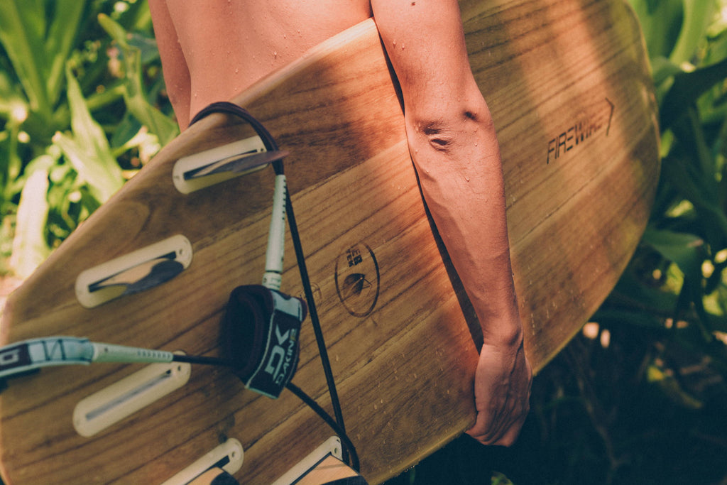 How do you Choose a Surfboard Leash?